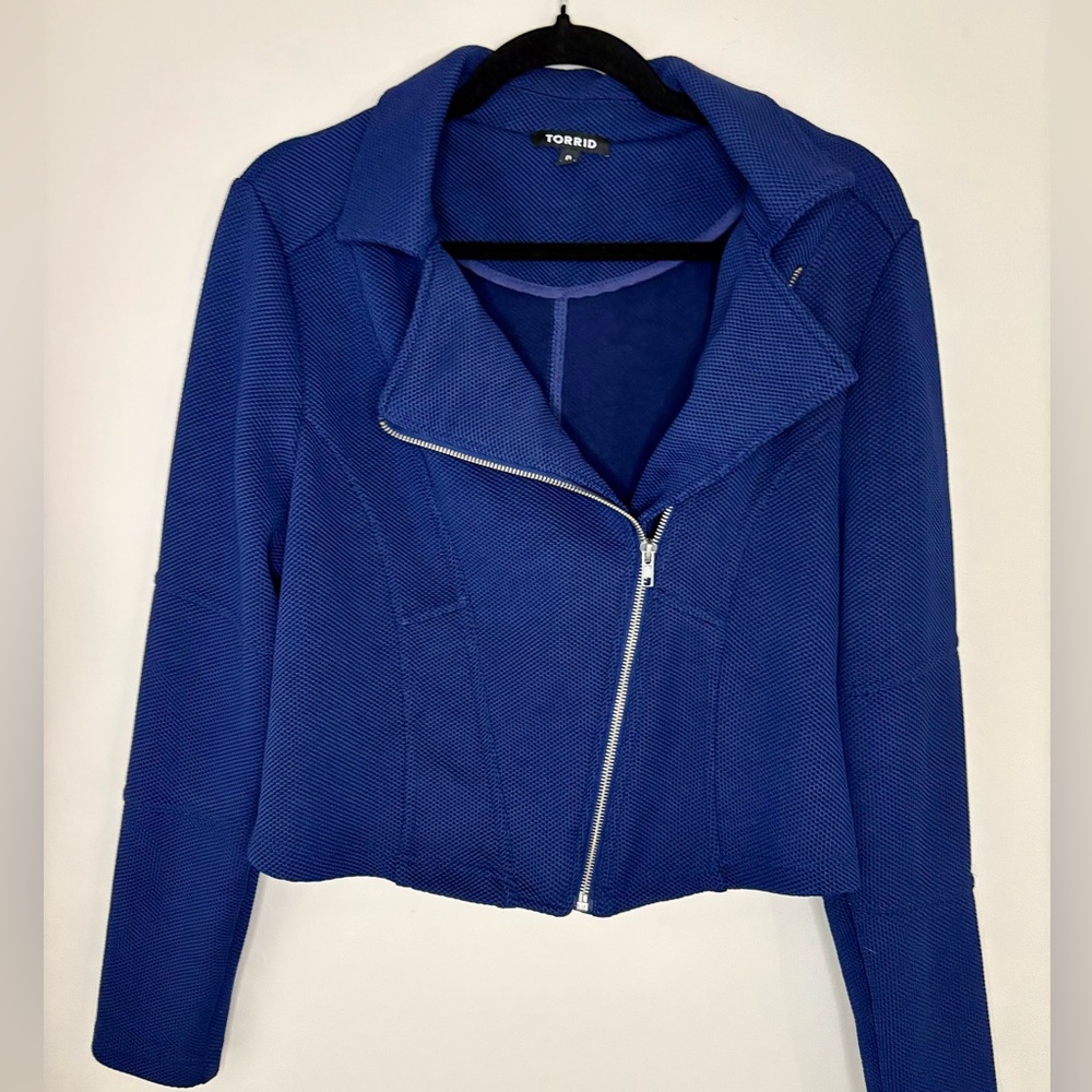 Torrid Blue Moto Jacket Size 0 Cropped Zip Textured Stretch
